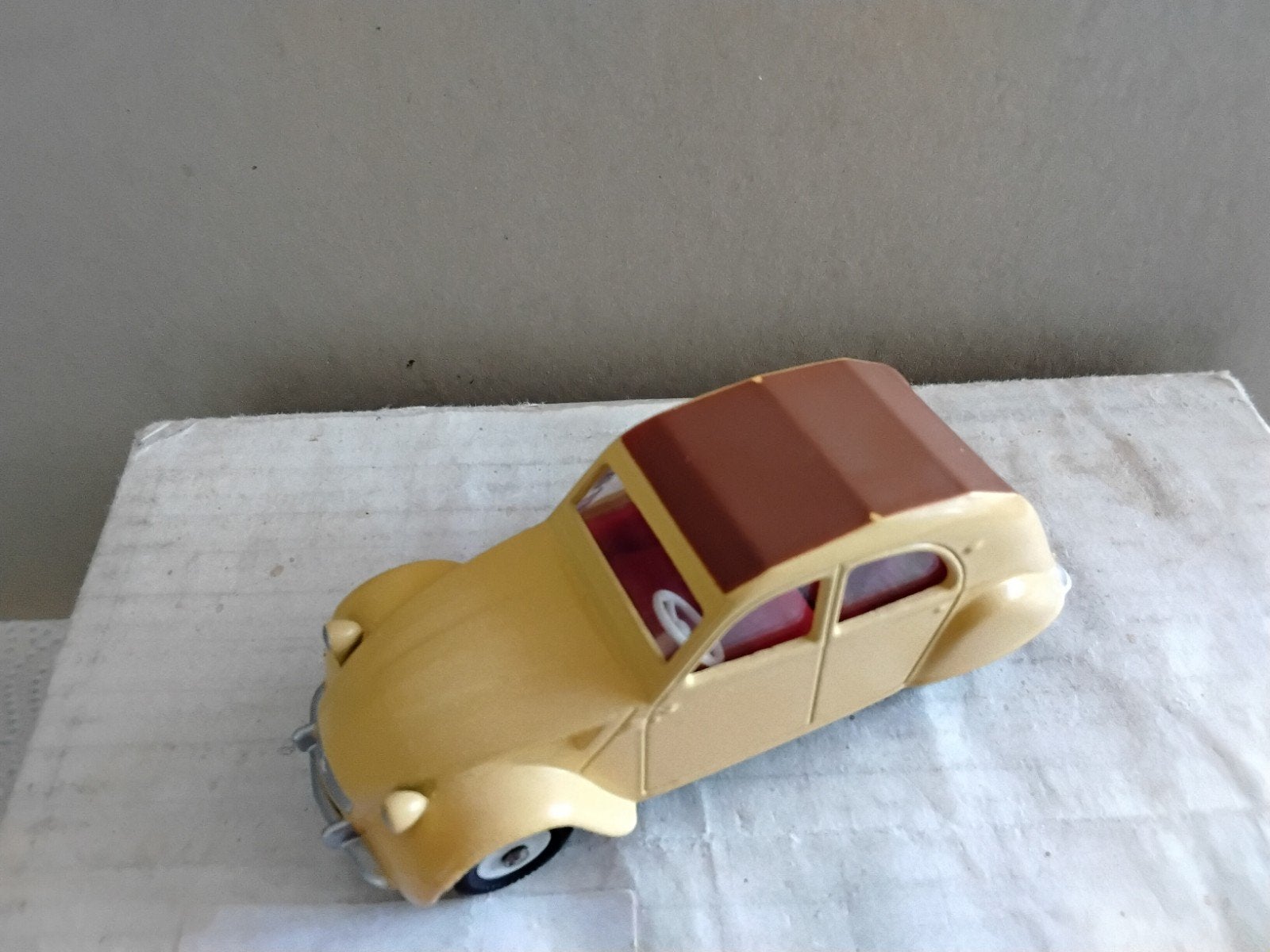 DINKY TOYS ATLAS   2 CV CITROËN MODELE  61, Hobby en Vrije tijd, Modelauto's | 1:43, Verzenden, Auto, Dinky Toys