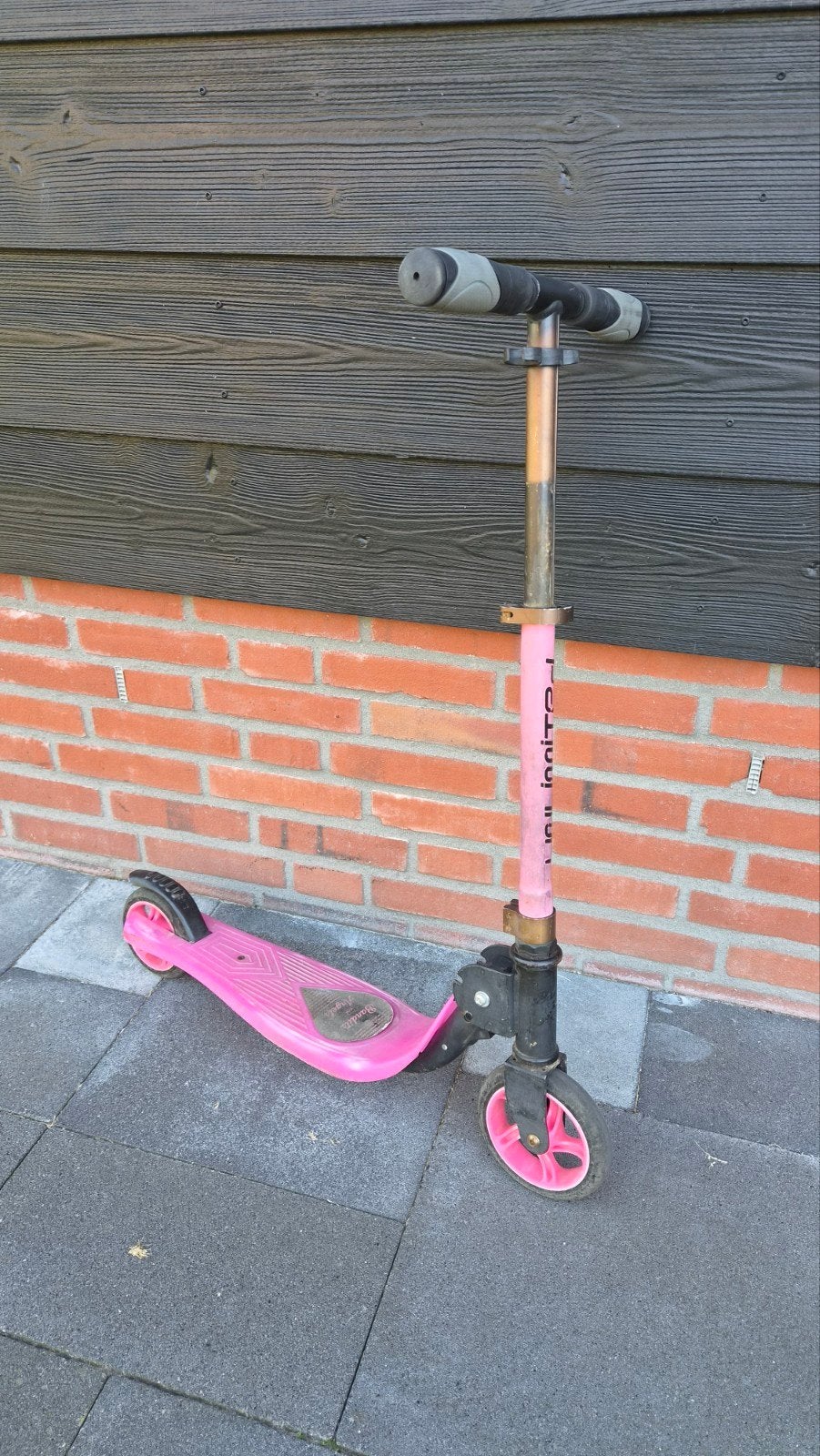 Roze step voor kinderen - Bandits and Angels, Fietsen en Brommers, Steps, Ophalen of Verzenden, Gebruikt, Gewone step, Bandits and Angels