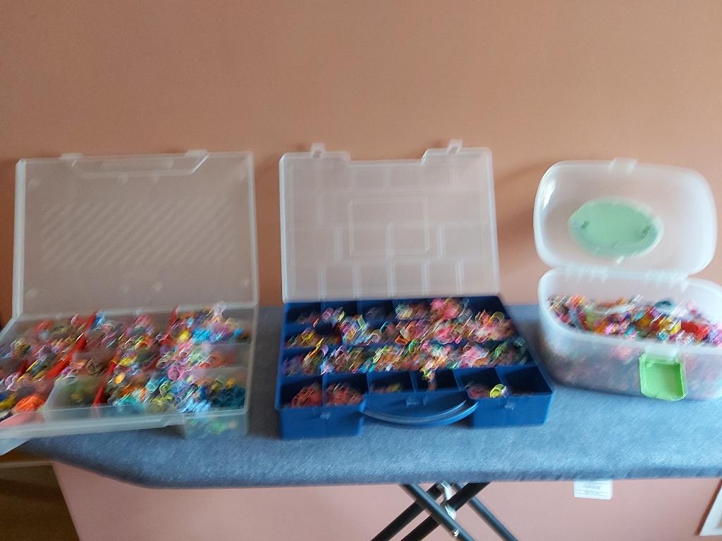 * 3 bakken met loom elastiekjes*  GRATIS ophalen, Ophalen, Zo goed als nieuw, Overige typen, Overige merken