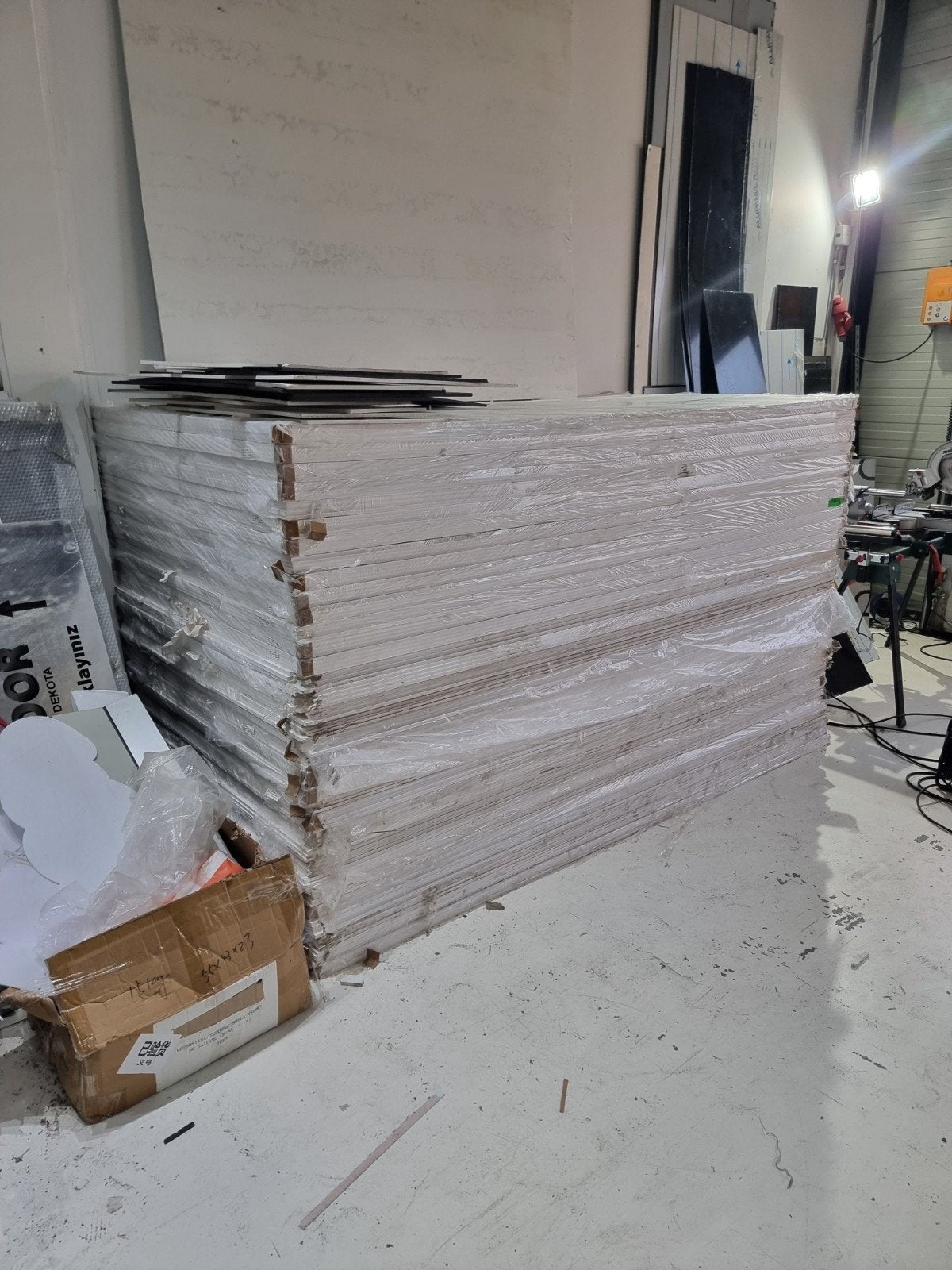 150x PVC Schuimplaten Wit 10mm - 2440x1220mm - Grote Partij, Ophalen