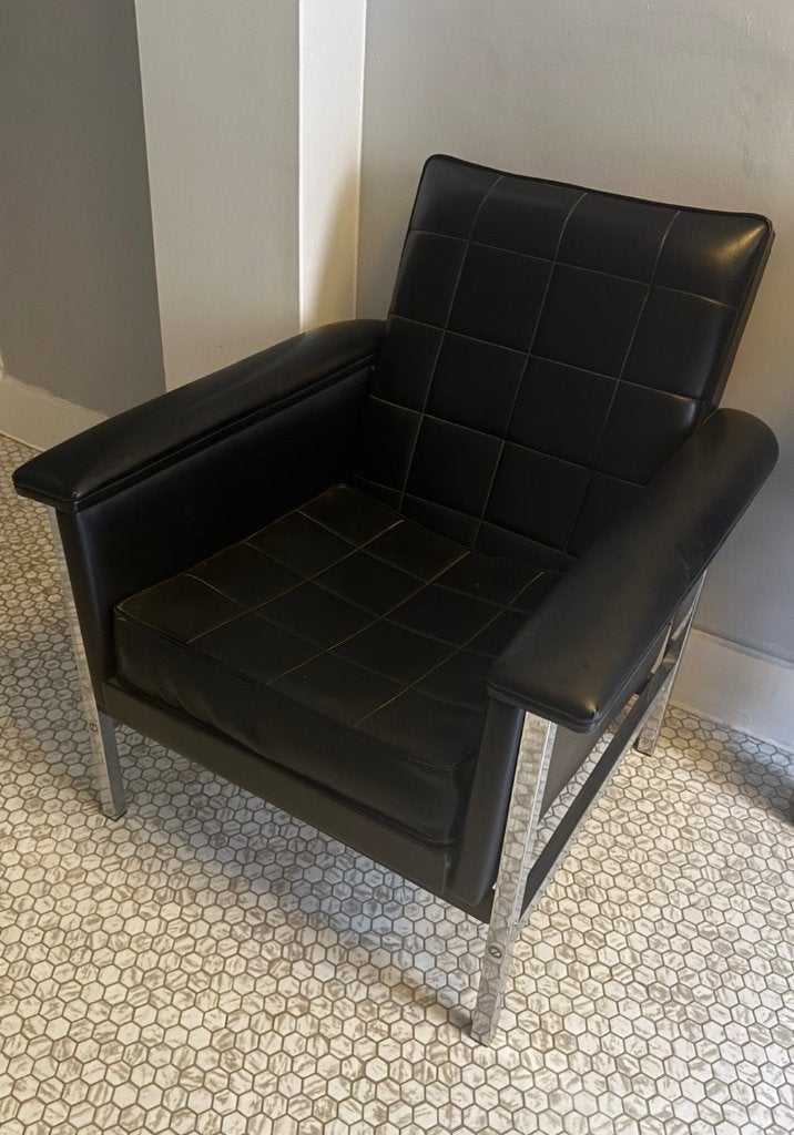 Vintage design fauteuil – zwart leder & chroom, Ophalen, Gebruikt, 75 tot 100 cm, 50 tot 75 cm