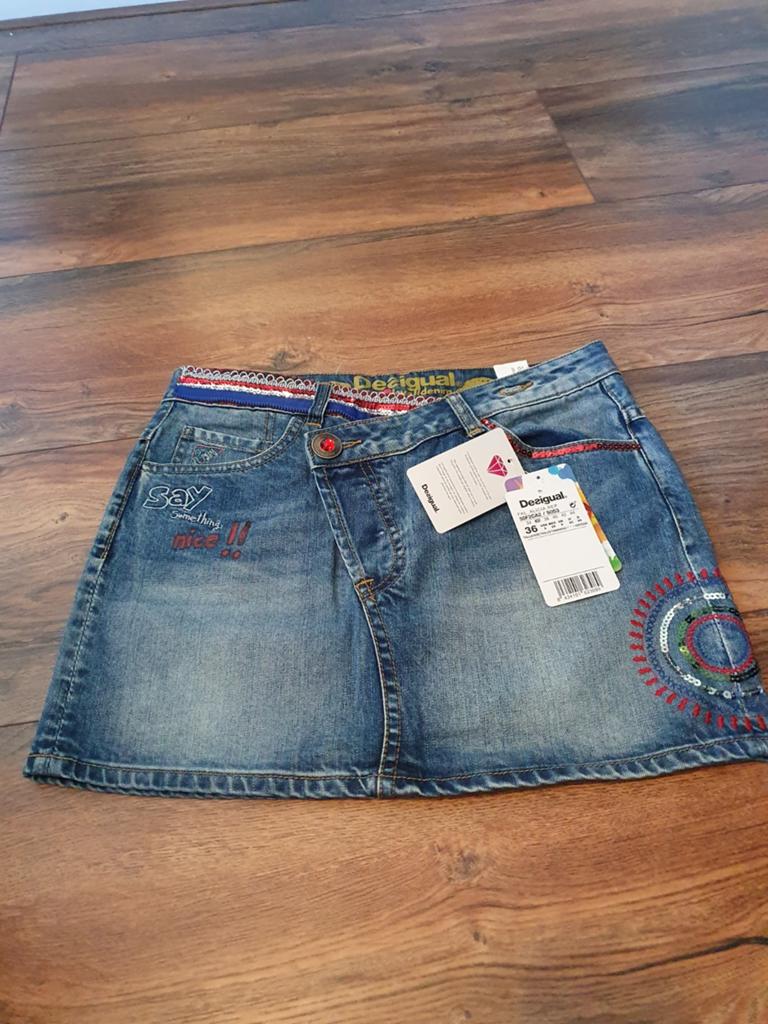 Desigual denim rokje met borduursels en pailletten, Kleding | Dames, Rokken, Blauw, Nieuw, Ophalen of Verzenden, Boven de knie