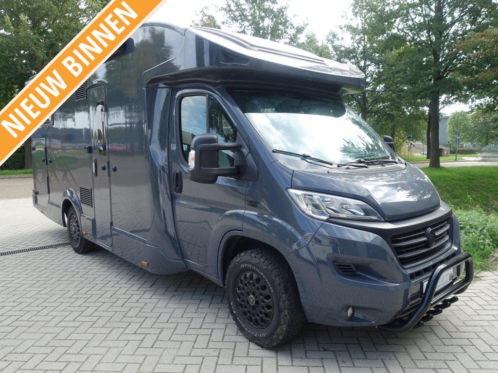 Roller Team Kronos 261 TL face to face, 200pk, Caravans en Kamperen, Overige merken, Achteruitrijcamera, Ringverwarming, 6 tot 7 meter