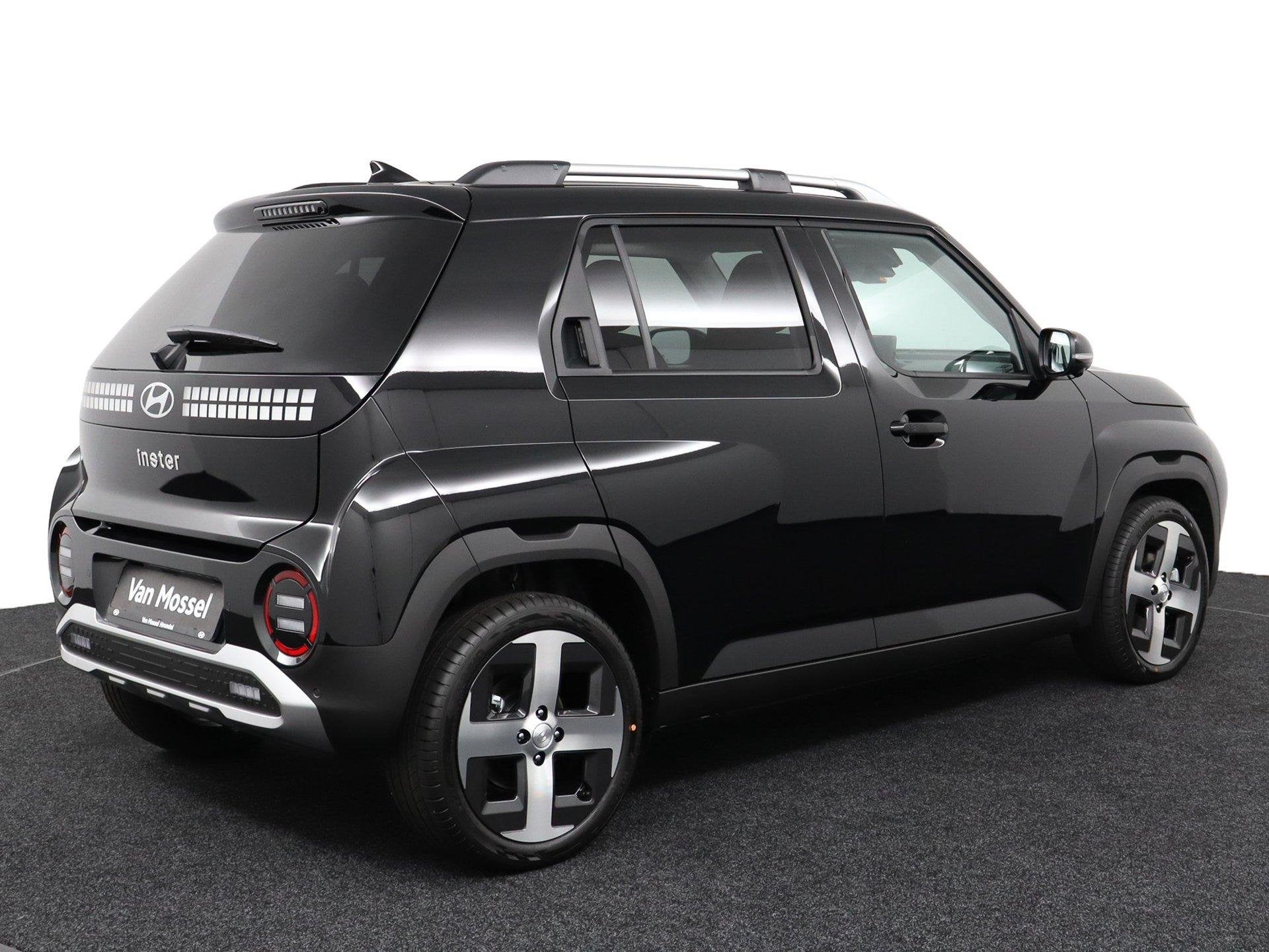 Hyundai INSTER Evolve Sky 49 kWh Uit Voorraad Leverbaar | Wi, Auto's, Stof, Automatische klimaatregeling, Zwart, Met garantie (alle)