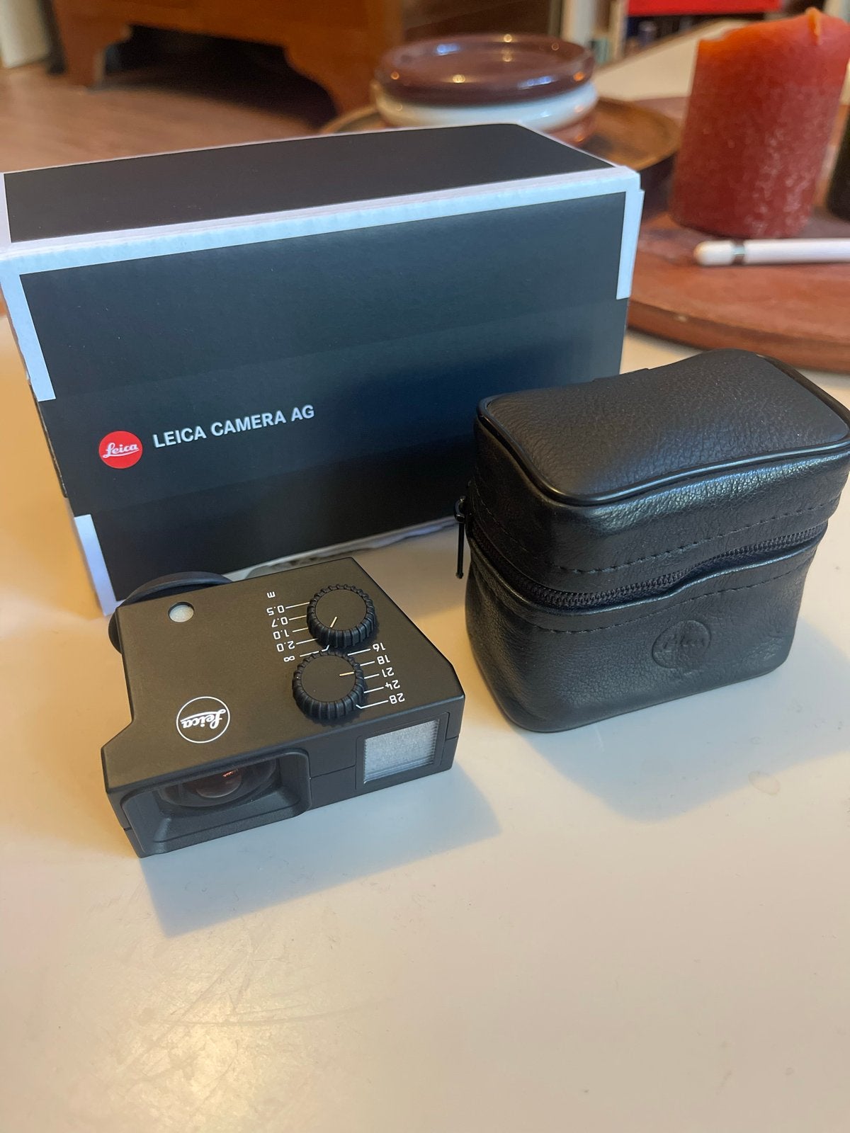 Leica 12011 Universal Wide Angle Viewfinder, Leica, Overige typen, Ophalen of Verzenden, Zo goed als nieuw