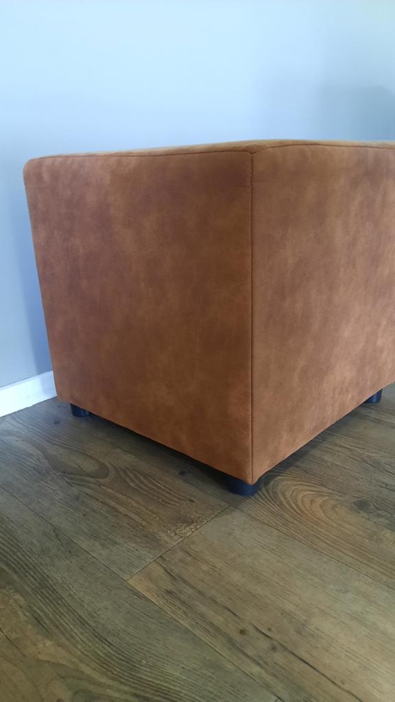 Gave hocker,  zit kubus, Huis en Inrichting, Banken | Voetenbanken en Poefen, Ophalen, Zo goed als nieuw, Vierkant, Minder dan 50 cm