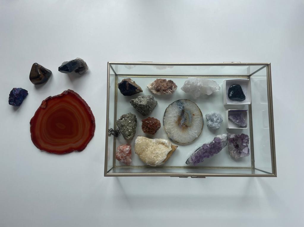 Grote Collectie Edelstenen & Mineralen + Glazen Display/Kist, Ophalen of Verzenden, Mineraal