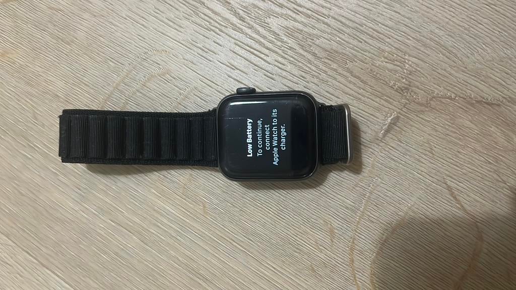 Apple watch series 5, Ophalen of Verzenden, Zo goed als nieuw