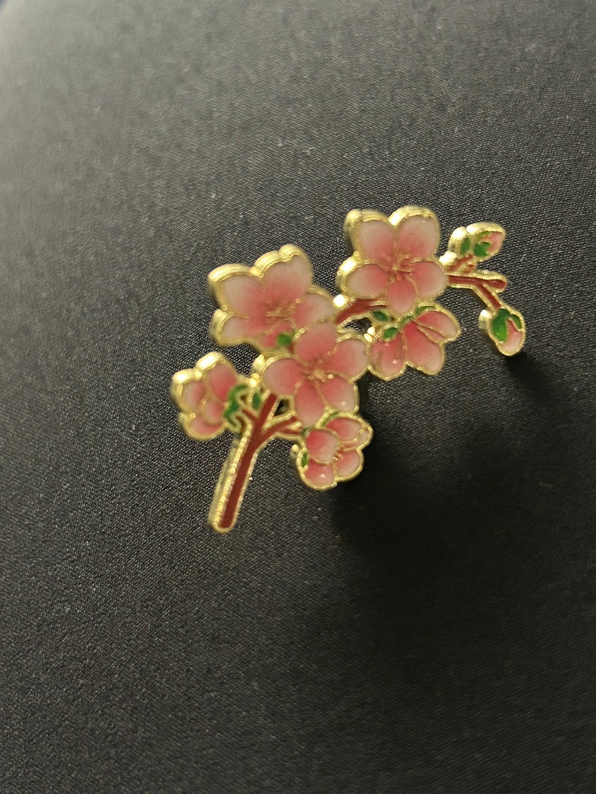 Pin bloem, Verzamelen, Speldjes, Pins en Buttons, Ophalen of Verzenden, Zo goed als nieuw