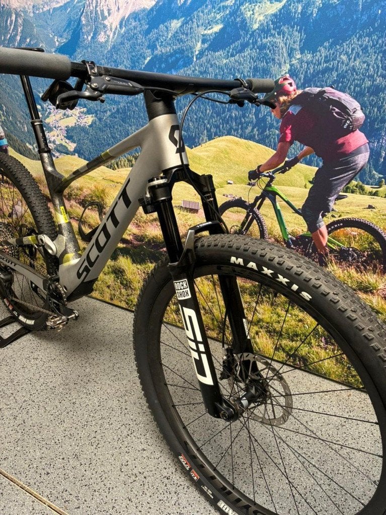 Scott Spark RC World Cup Heren Ice Grey L 2025, Overige merken, -, - 0
-, NL, Nieuw
