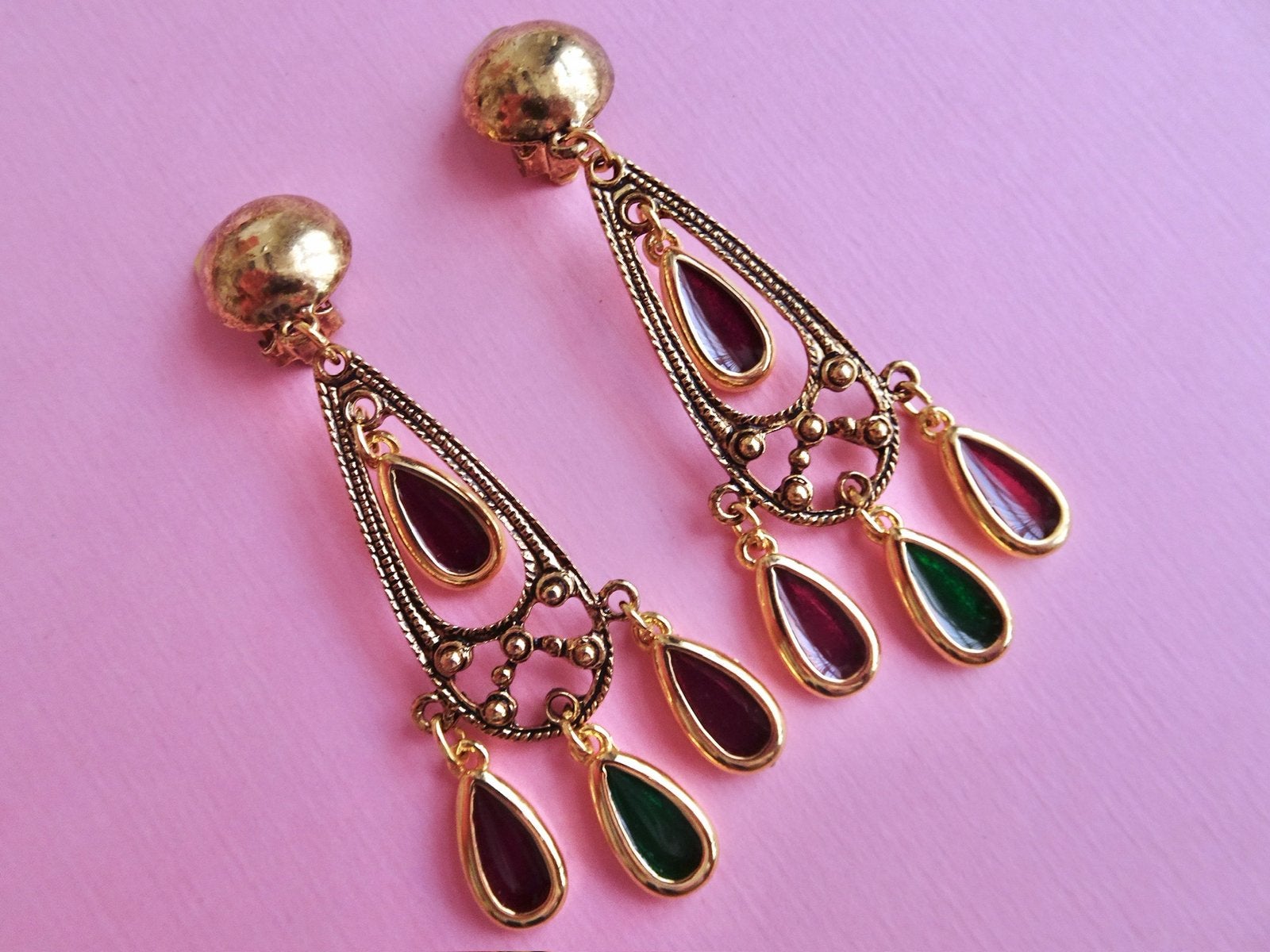 jwg Lange vintage 60s 70s bohemian oorbellen emaille goud kl, Verzenden, Overige materialen, Oorbellen, Verguld
