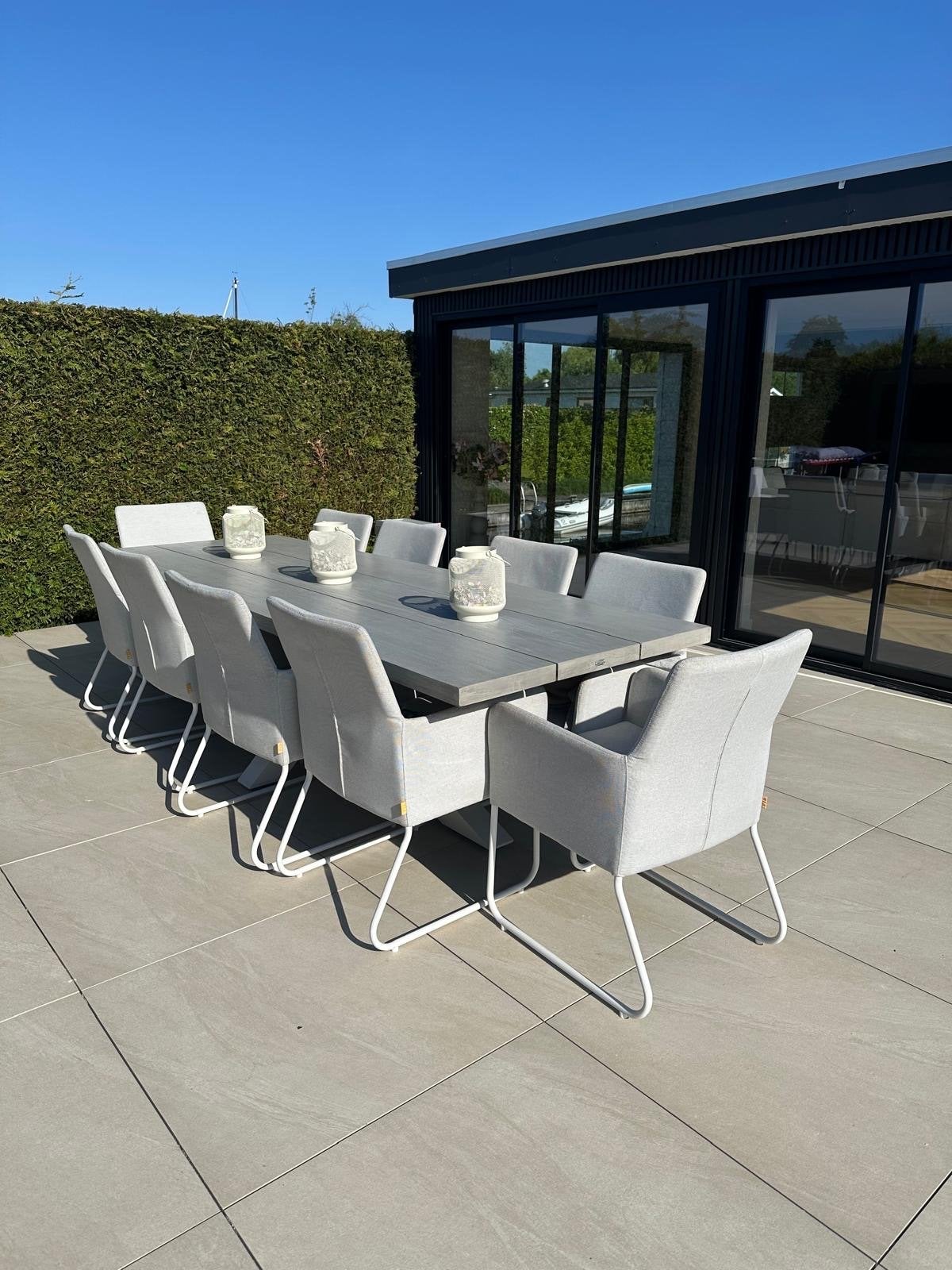 Moderne tuinset / eettafelset - 4 seizoenen gebruikt, Tuin en Terras, Tuinsets en Loungesets, Ophalen, Gebruikt, Eettafel, Meer dan 8 zitplaatsen