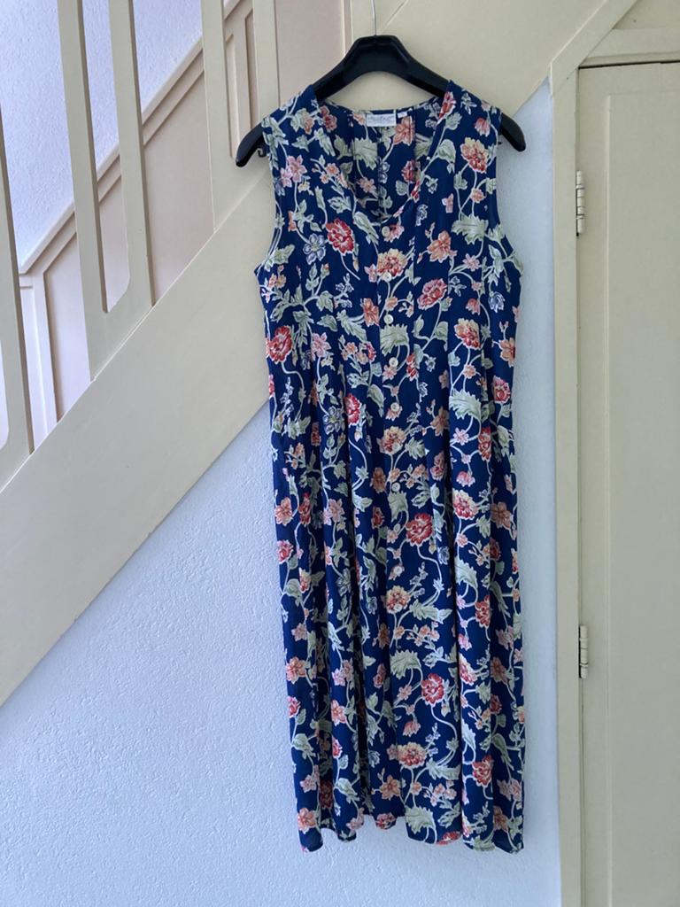 Jackpot vintage kleurrijke, polyester jurk, Kleding | Dames, Jurken, Maat 38/40 (M), Overige kleuren, Ophalen of Verzenden, Gedragen