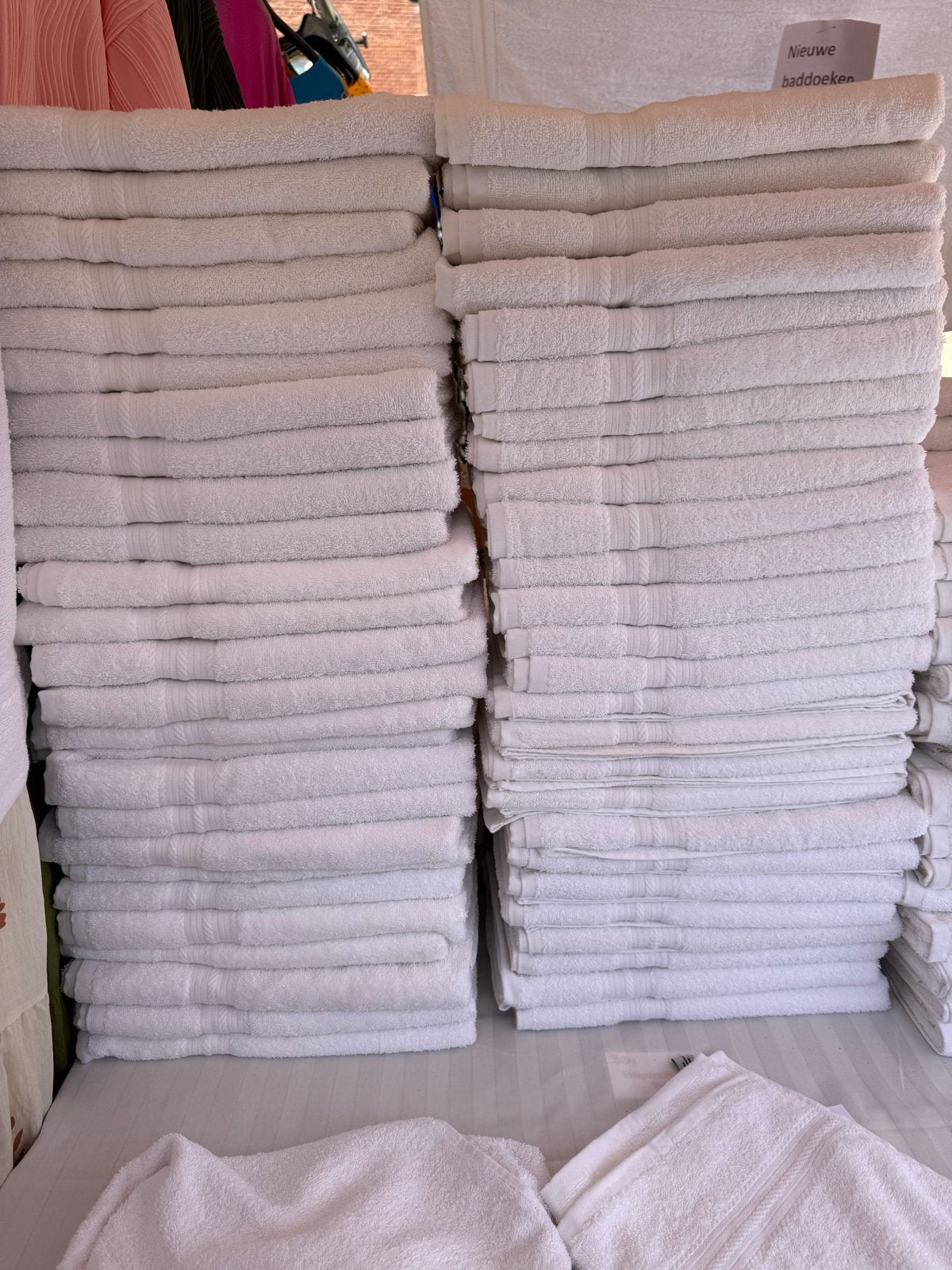 Nieuwe witte baddoeken en handdoeken van 100% katoen, Ophalen of Verzenden, Nieuw, Wit, Badlaken