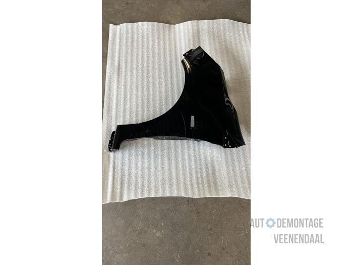 Scherm links-voor van een Mitsubishi Space Star (X08), -, -, Nieuw, Ophalen of Verzenden