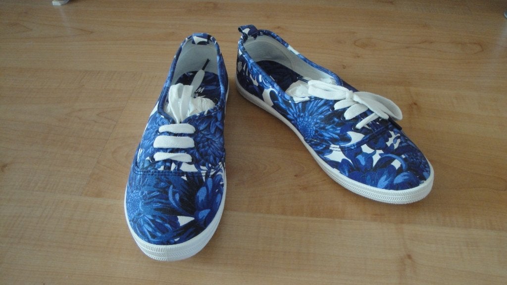 Gympen met Delftsblauwe bloemen, Kleding | Dames, H&M, Nieuw, Sneakers of Gympen, Verzenden