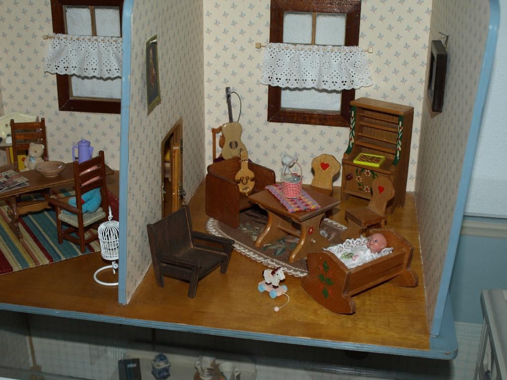 BEUKEN POPPENHUIS KAMERS JAREN 40 -50 GLAZEN RAMEN, Ophalen of Verzenden, Gebruikt, Poppenhuis