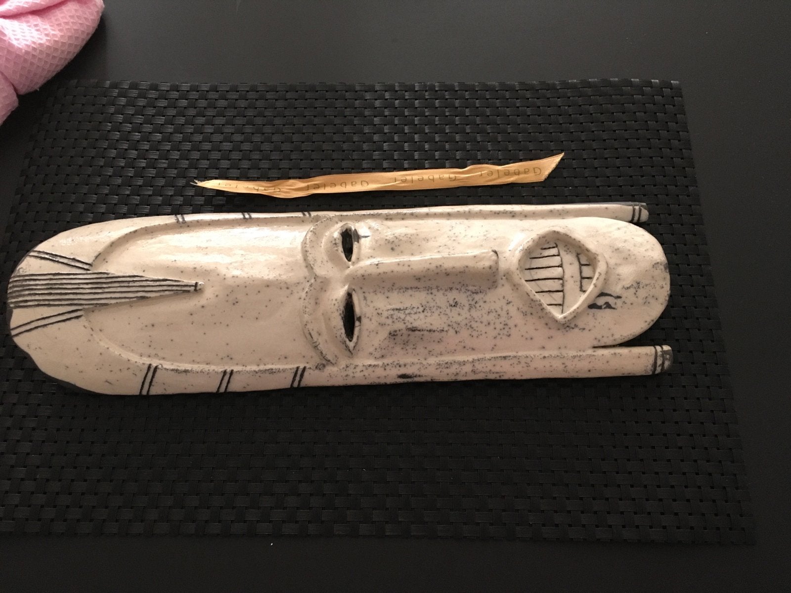 Belgisch Kunstwerk: Keramisch Masker - Uniek Design, Antiek en Kunst, Kunst | Niet-Westerse kunst, Wit, Steen/keramiek, Masker