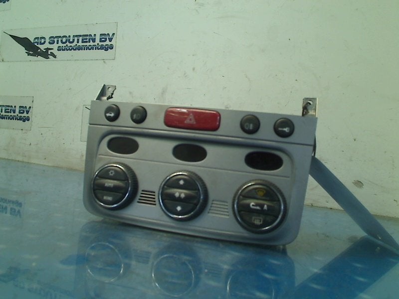Bedieningspaneel Climate Control 147 (937) 2007, Stellantis Europe S.p.A, Gebruikt, IPC D1-09 Bahnhofsplatz, Rüsselsheim am Main 65423, , Duitsland