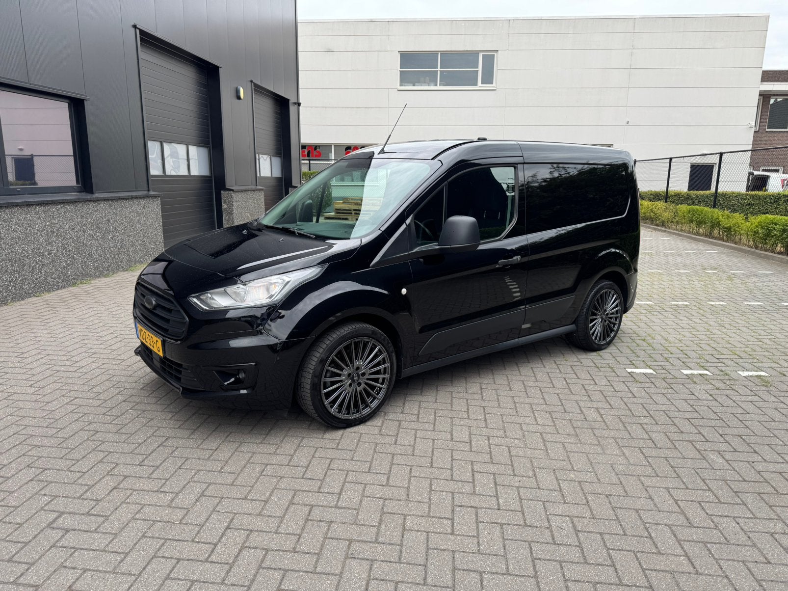 Ford Transit Connect L1 1.5 Tdci 2020 Zwart, Voorwielaandrijving, Stof, Zwart, Origineel Nederlands