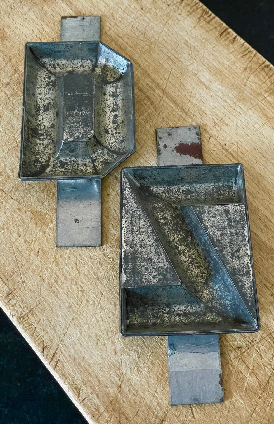 Brocante oude chocoladevorm / chocolademal letter D & Z, Antiek en Kunst, Ophalen of Verzenden
