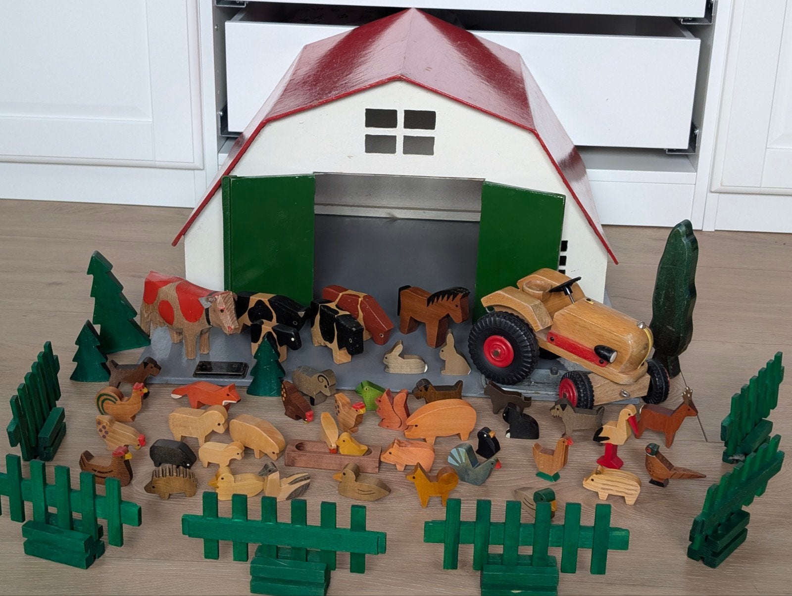 Vintage Speelboerderij met houten dieren en tractor, Ophalen, Gebruikt, Overige typen