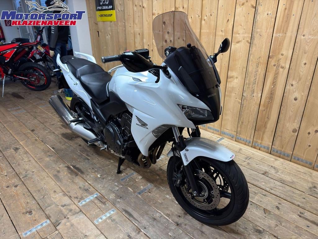 HONDA CBF 1000 F | NIEUW TYPE | PERFECTE STAAT | CBF1000 F |, Motoren, HONDA, 4 cilinders, Motorrijbewijs A, Bedrijf