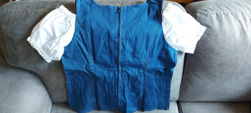 Oktoberfest damesblouse blauw/wit maat XXL, Maat 46/48 (XL) of groter, Ophalen of Verzenden, Kleding, Overige thema's