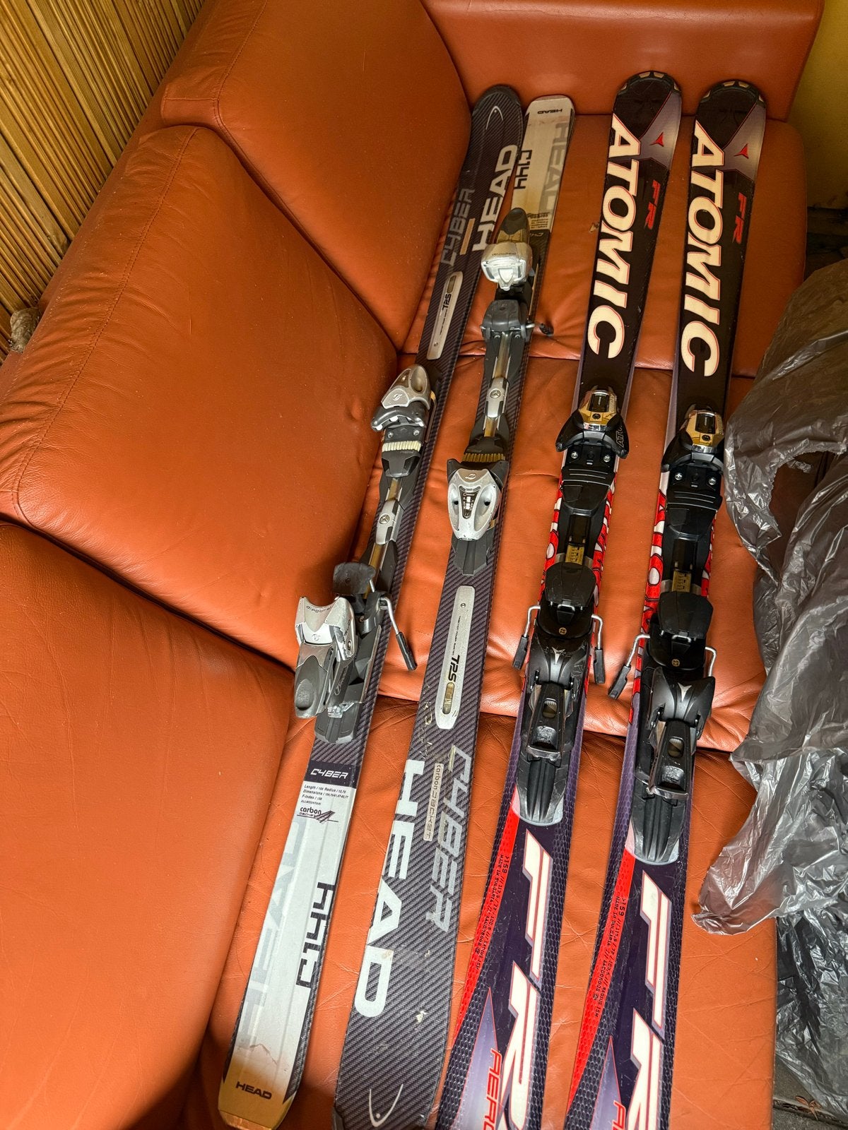 Ski's te koop: Atomic en Head - Diverse modellen beschikbaar, Sport en Fitness, 140 tot 160 cm, Gebruikt, Ophalen of Verzenden