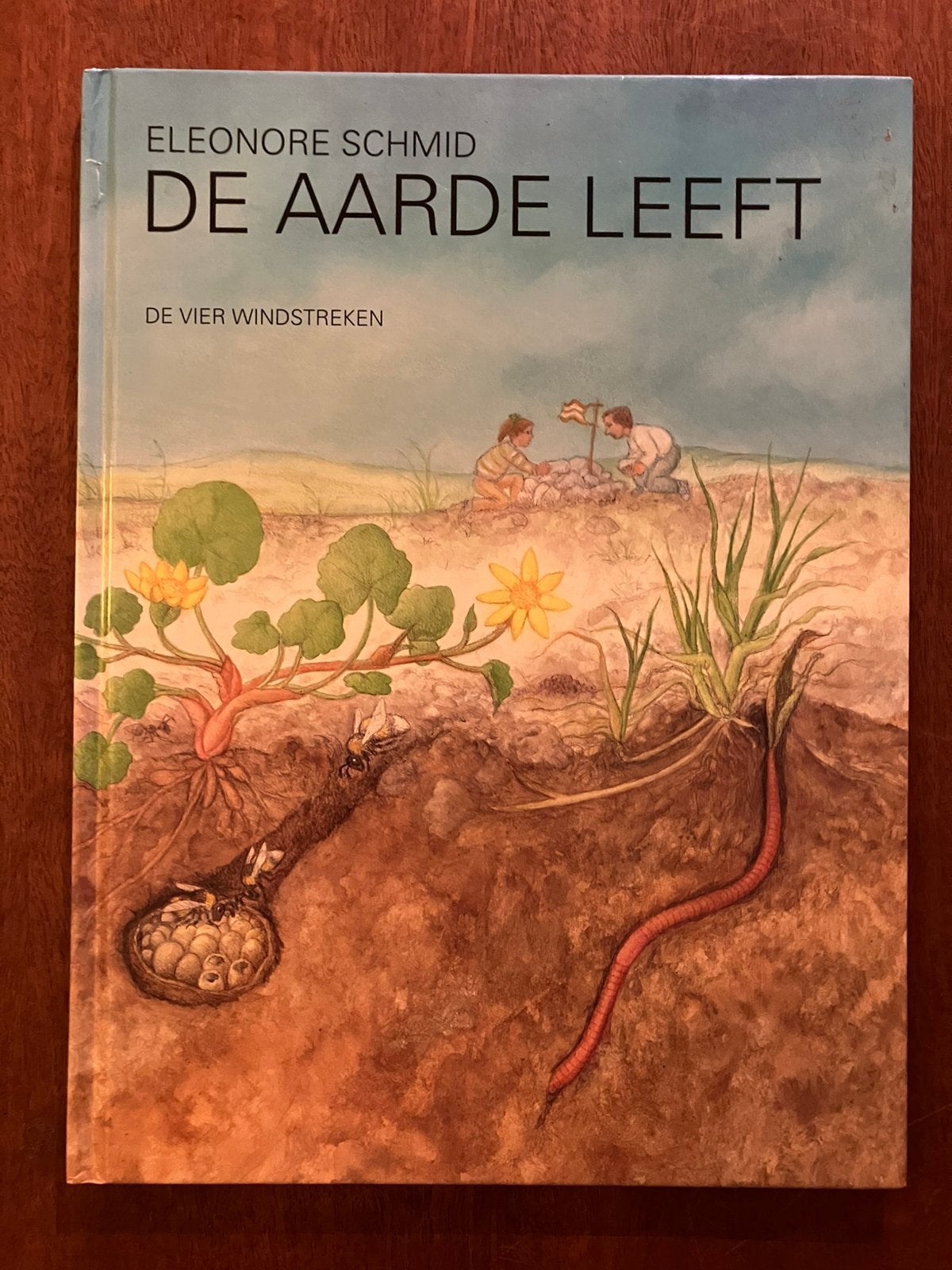 De Aarde Leeft • Eleonore Schmid • de vier windstreken, Ophalen of Verzenden, Zo goed als nieuw