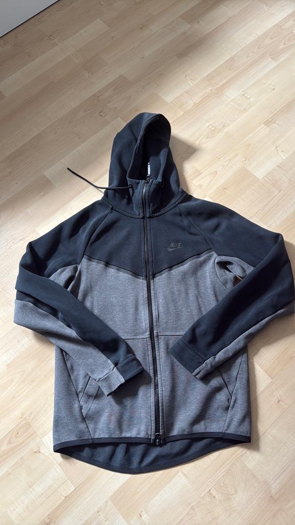 Nike tech Fleece vest zwart/grijs maat S, Ophalen, Gedragen, Maat 46 (S) of kleiner, Zwart