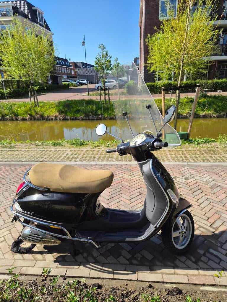 Vespa LX50 4T, Ophalen, Zo goed als nieuw, Benzine, Vespa