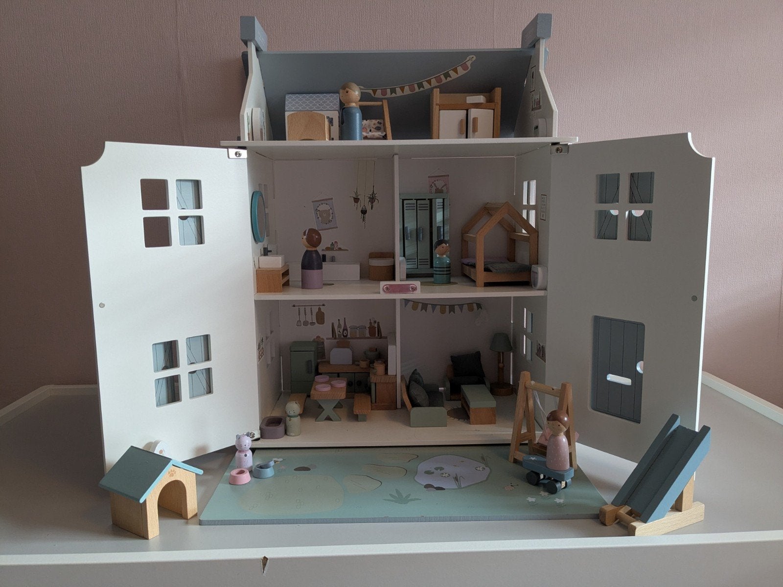Little Dutch Poppenhuis met inrichting, Verzamelen, Poppenhuizen en Toebehoren, Ophalen, Gebruikt, Poppenhuis