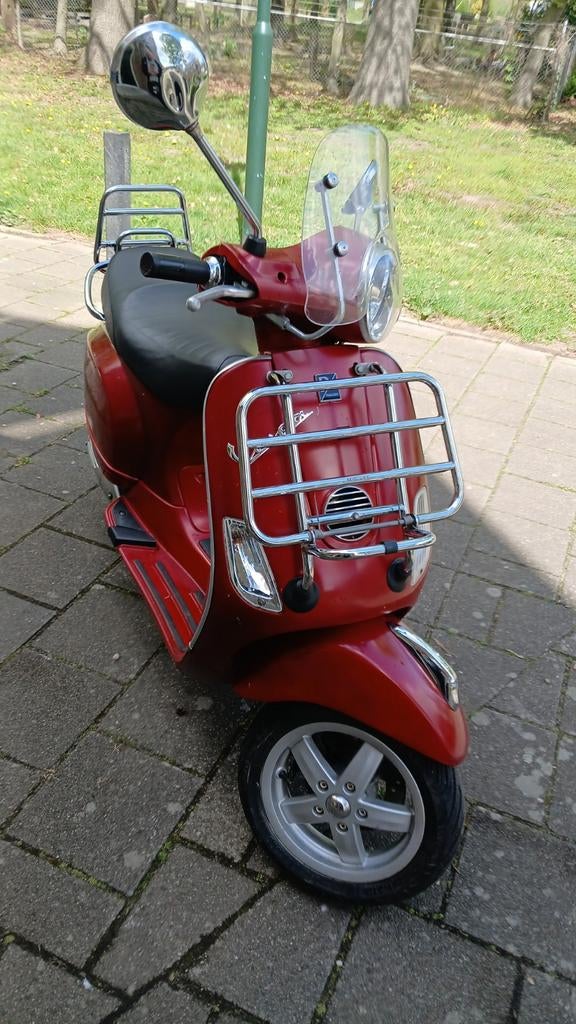 Vespa lx 4 takt rood, Ophalen of Verzenden, Gebruikt, Overige modellen