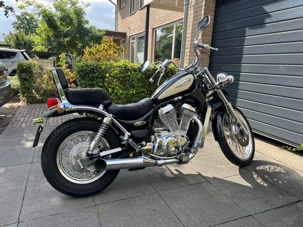 Suzuki Intruder 800CC, 2 cilinders, Occasion, Chopper, Particulier