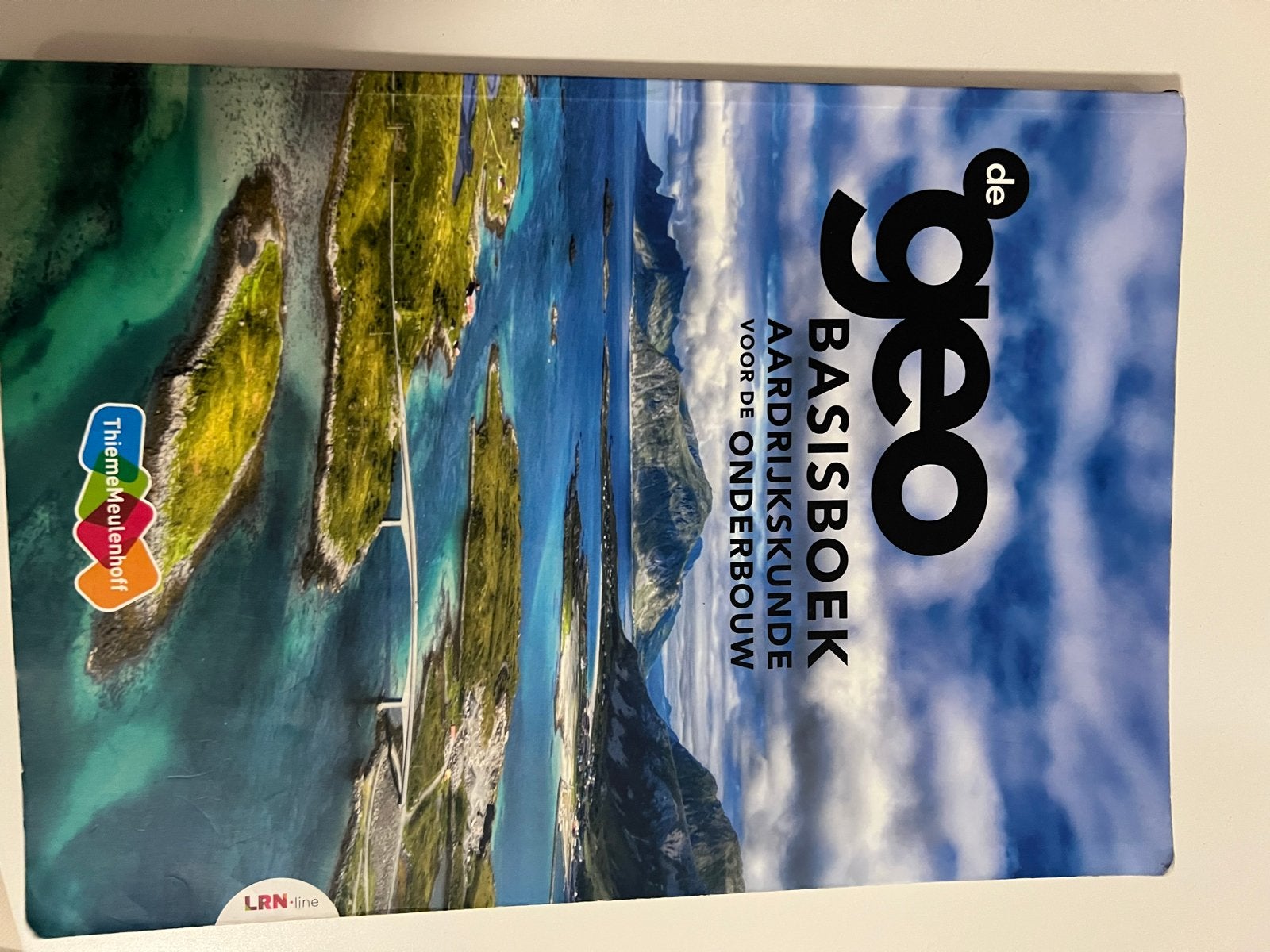 De Geo Basisboek Aardrijkskunde Onderbouw, Ophalen of Verzenden, Gelezen, Overige niveaus, Aardrijkskunde