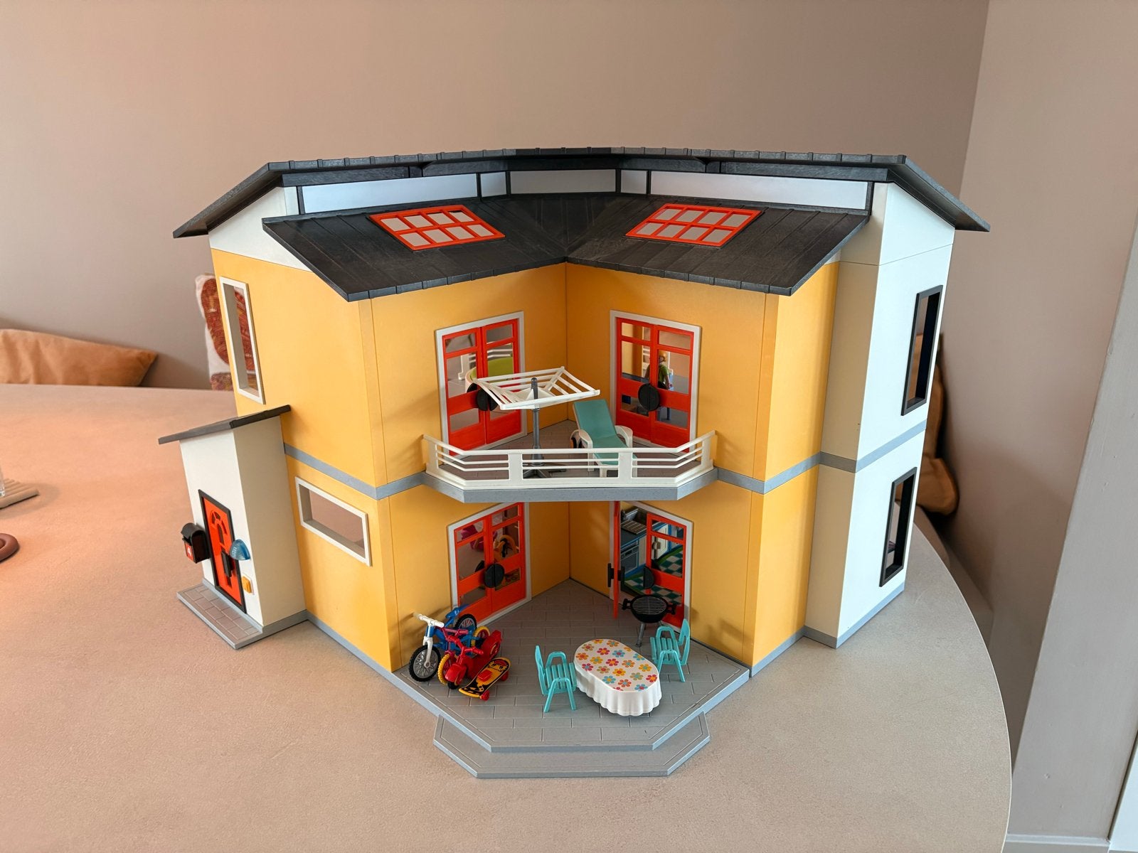 Playmobil Modern Woonhuis met complete inrichting, Ophalen, Zo goed als nieuw, Complete set, Gebouw