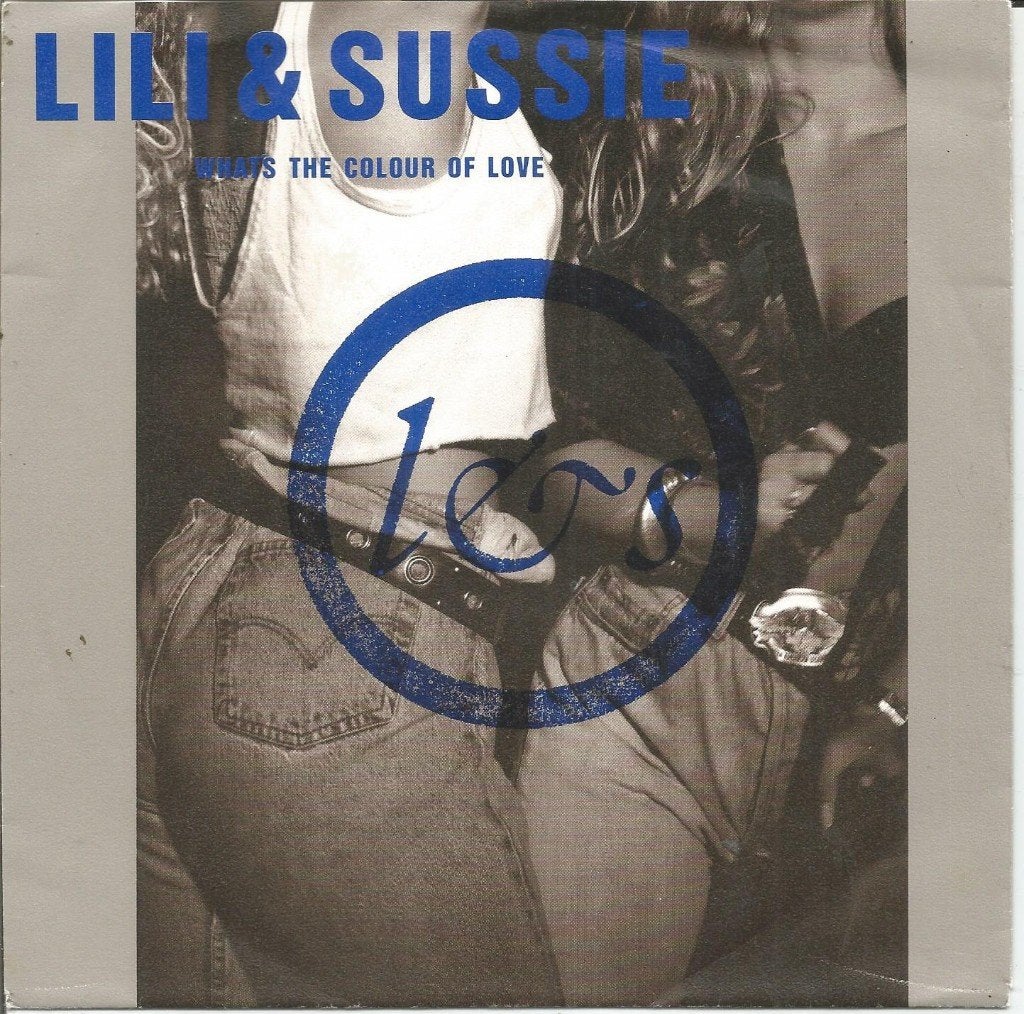 Lili & Sussie – What's The Colour Of Love (1990), Fotohoes, 7 inch, Ophalen of Verzenden, Zo goed als nieuw