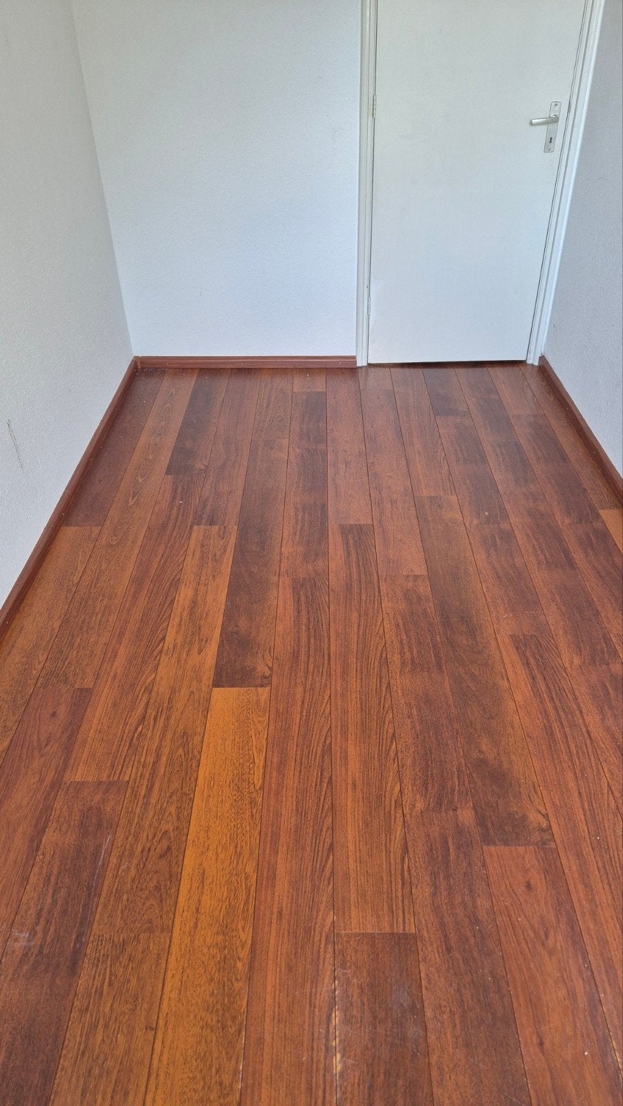 Gratis laminaat, ongeveer 20m2, zelf afhalen en tillen, Ophalen, Gebruikt, 50 tot 150 cm, 10 m² of meer