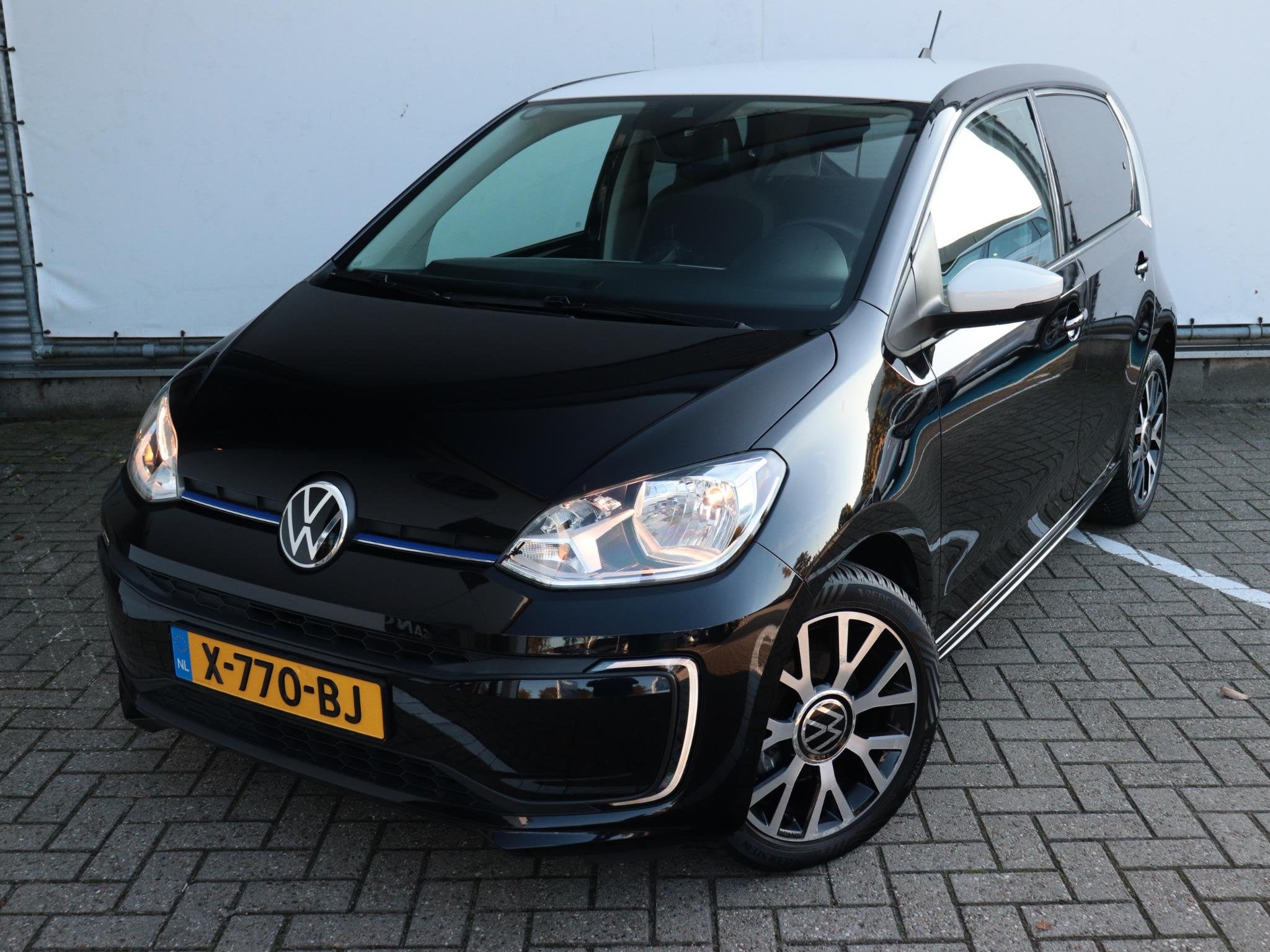 Volkswagen e-Up! Style | SOH 93.8 | Stoelverwarming | Camera, Auto's, 83 pk, Stof, Up!, 4 stoelen
