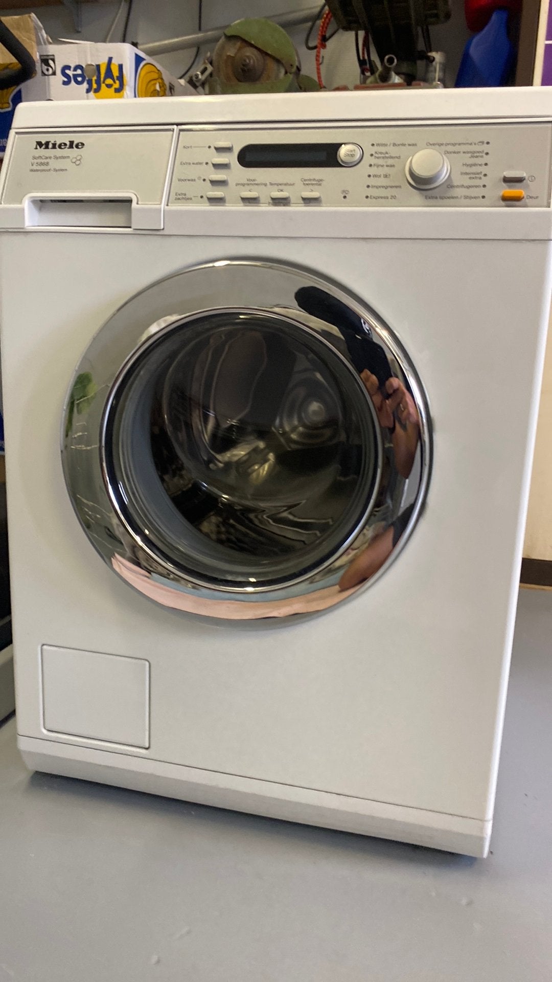 Miele V5868  wasmachine defect, Witgoed en Apparatuur, Ophalen, 6 tot 8 kg, Minder dan 85 cm, 1600 toeren of meer