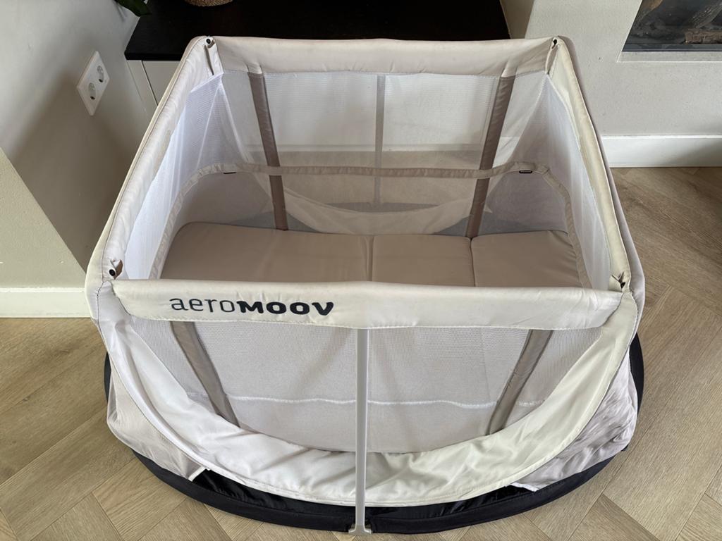 Aeromoov Reisbedje / camping bed met Zonnescherm en Zak, Ophalen, Gebruikt, Reisbedje
