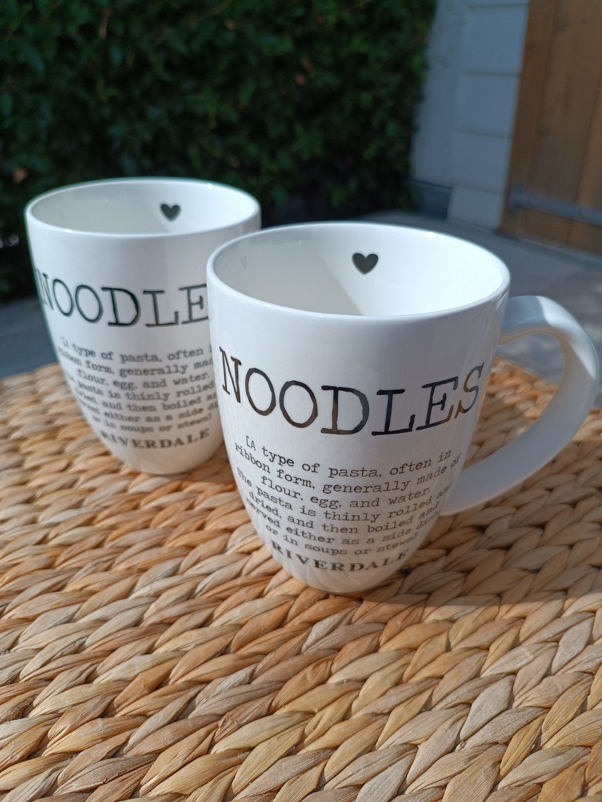 Riverdale Noodle mokken - Set van 2, Overige typen, Ophalen of Verzenden, Zo goed als nieuw, Steen/keramiek