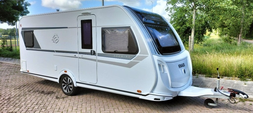 Knaus sudwind 500 uf., Caravans en Kamperen, Caravans, Schokbreker, Rondzit, Frans bed, 7 tot 8 meter