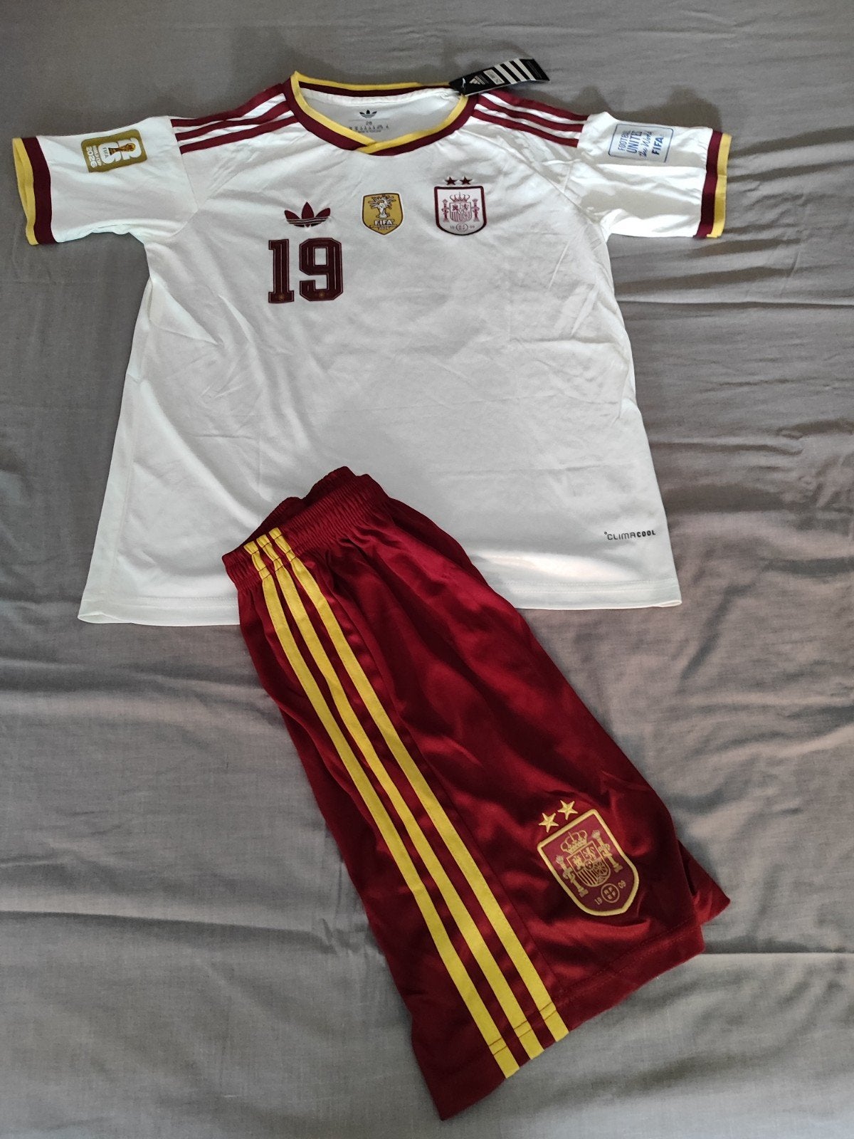 Voetbalshirt kit spaans team, Maat XS of kleiner, Verzenden, Zo goed als nieuw, Shirt