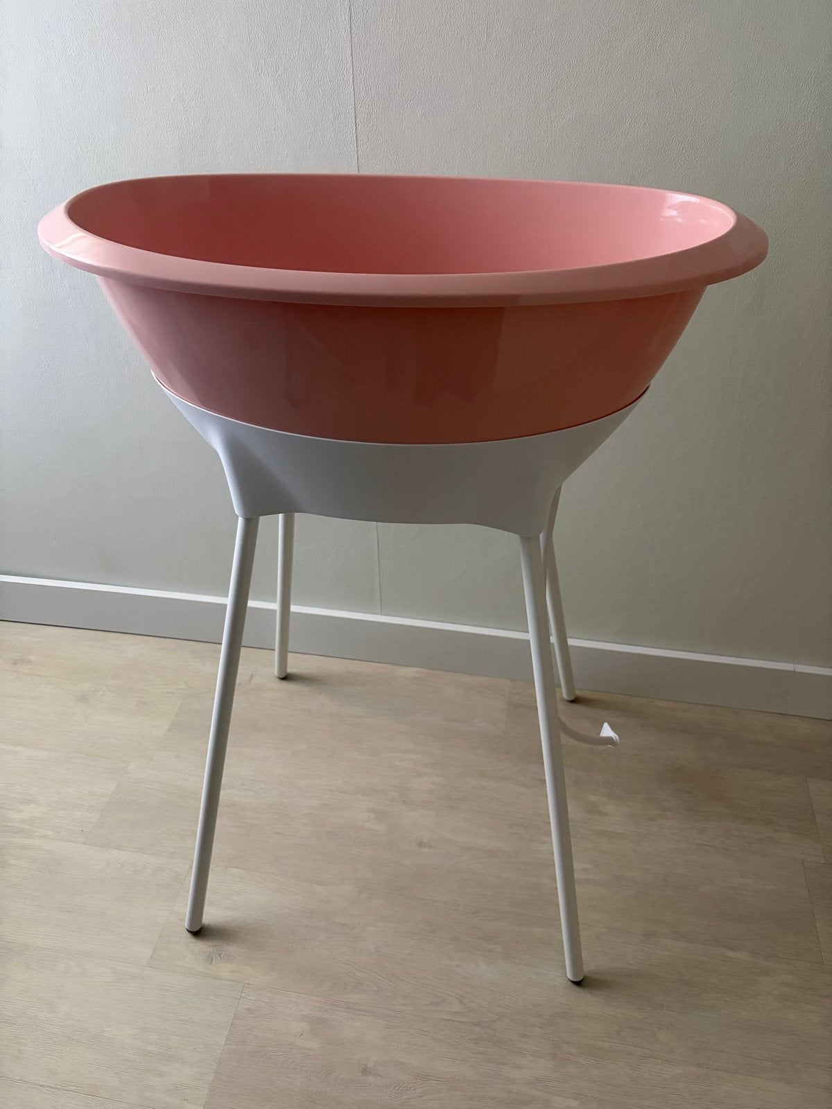 Luma babybadje roze met zitje - Zo goed als nieuw, Ophalen of Verzenden, Zo goed als nieuw, Badje, Overige merken