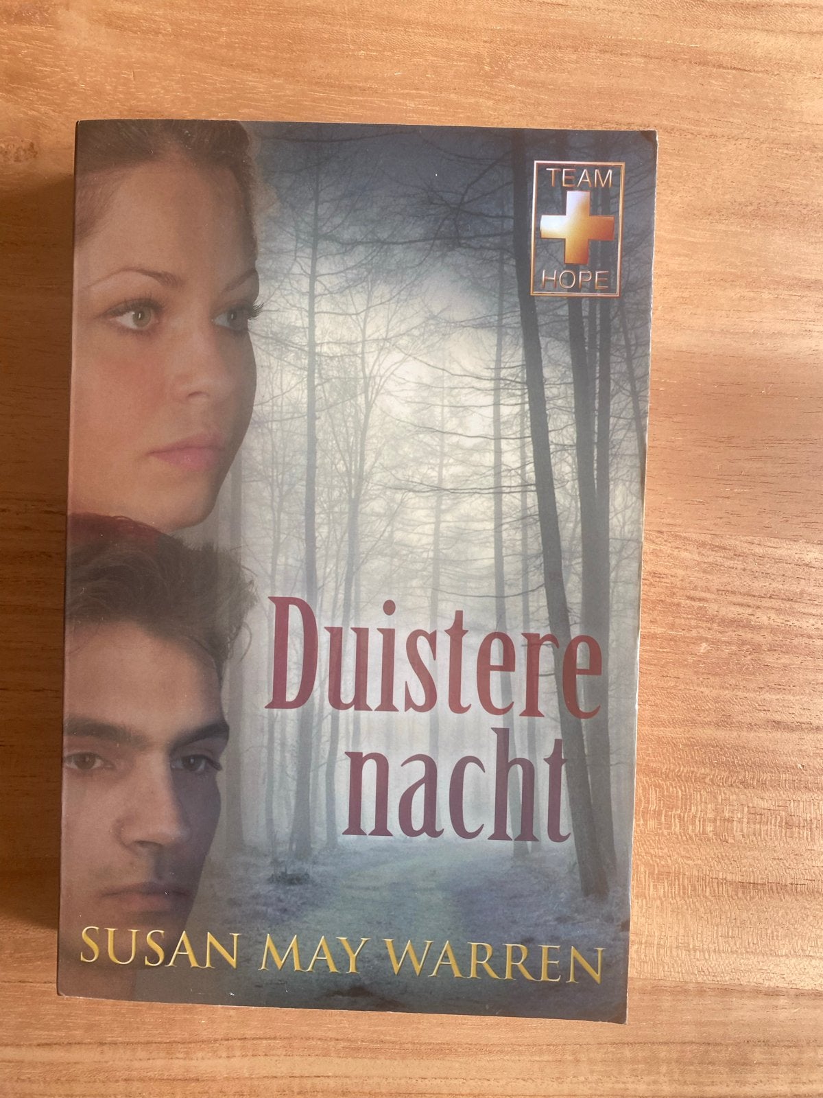 Duistere nacht - Susan May Warren (Thriller), Boeken, Ophalen of Verzenden, Gelezen, Amerika
