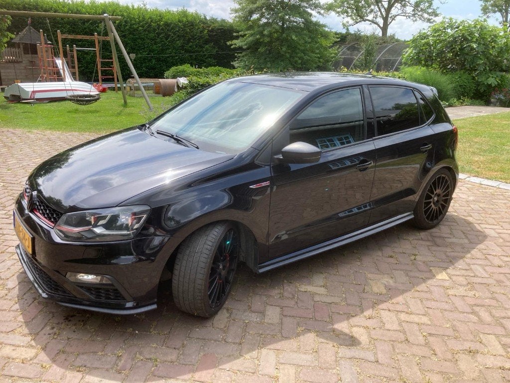 Volkswagen Polo 1.8 TSI 141KW BMT GTI 2017 Zwart, Auto's, Volkswagen, Stof, Zwart, 1180 kg, Particulier