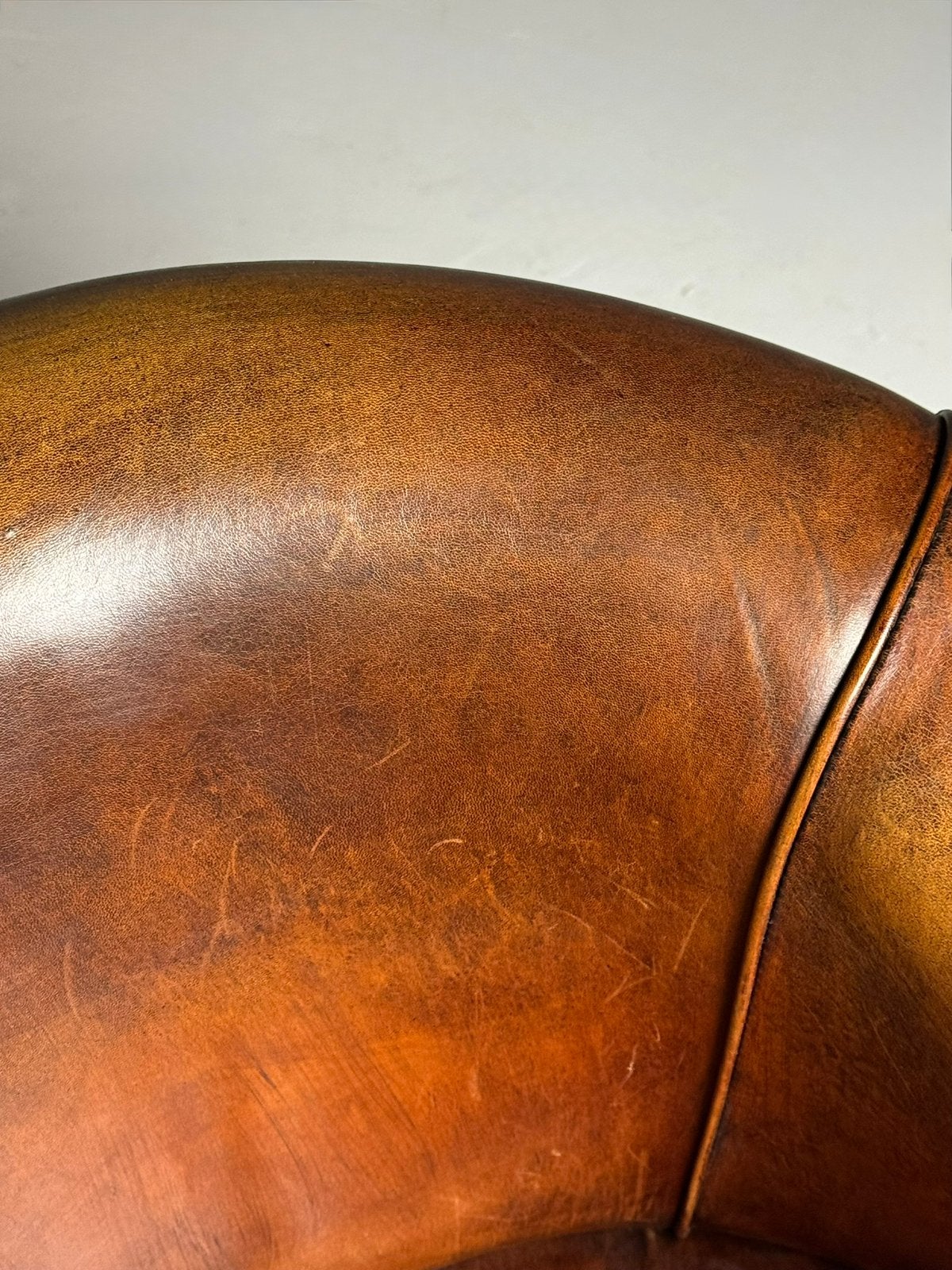 Schapenleren clubfauteuil 2x klassiek, Ophalen of Verzenden, Zo goed als nieuw, 75 tot 100 cm