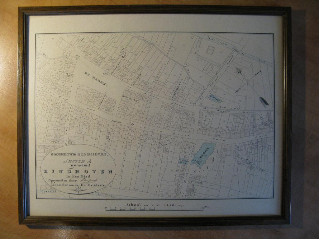 ingelijste herdruk deel kadastrale minuut Eindhoven 1830, Boeken, Gelezen, Ophalen of Verzenden, Landkaart, 1800 tot 2000